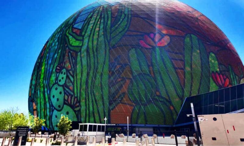 Las Vegas Strip: Sightseeing Tour with Photo-Ops by Limo Bus - What to Expect from Your Vegas Limo Bus Tour