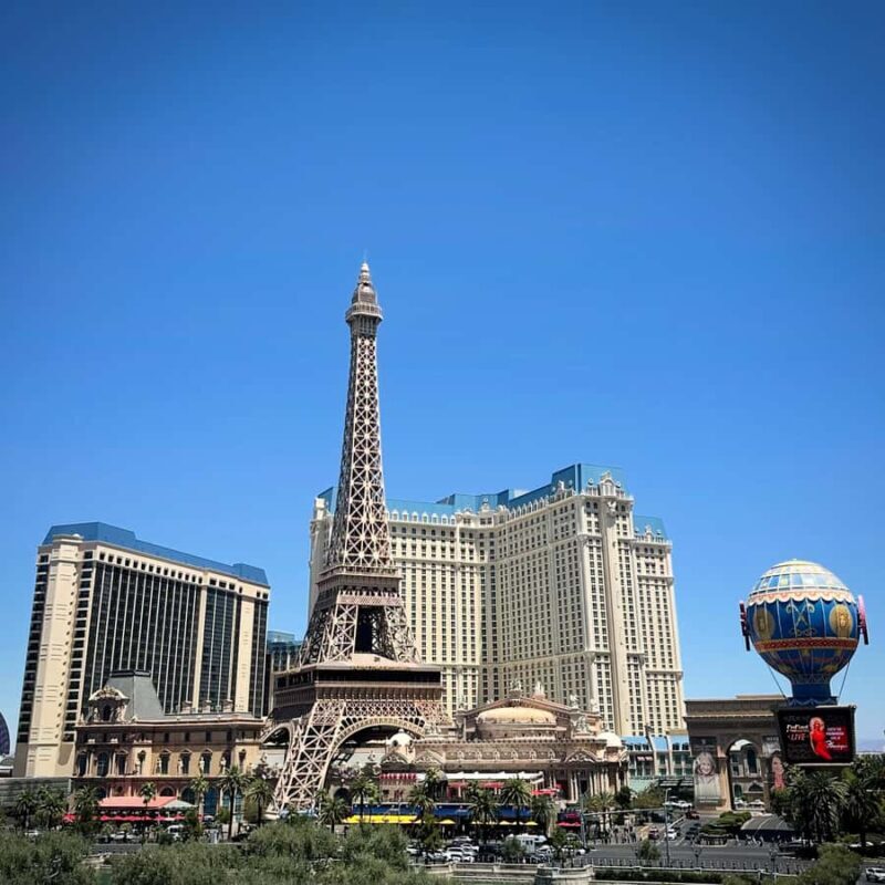 Las Vegas Strip: Sightseeing Tour with Photo-Ops by Limo Bus - Authentic Traveler Feedback