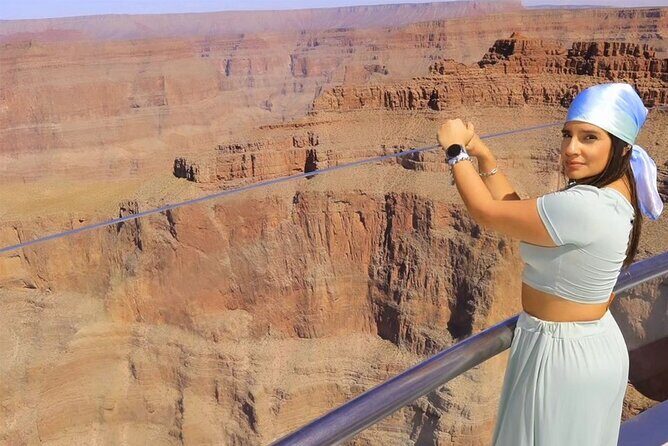 Las Vegas Tour to Grand Canyon, Hoover Dam & 7 Magic Mountains - The Sum Up