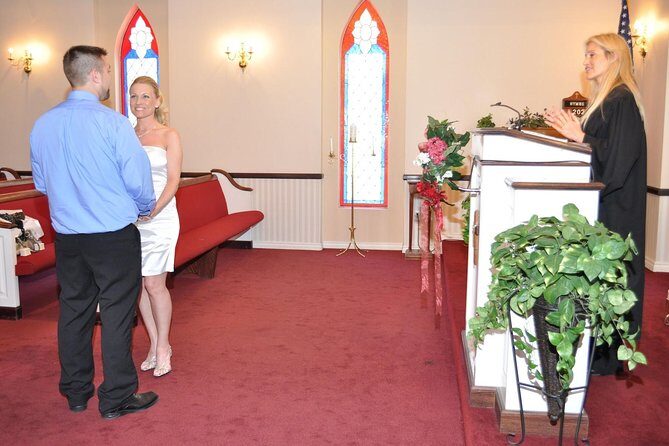 Las Vegas Wedding at A Special Memory Wedding Chapel - Who Should Consider This Experience?