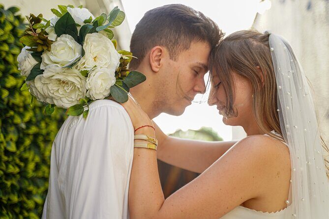 Las Vegas Wedding at The Little Vegas Chapel - FAQ