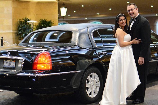 Las Vegas Wedding at The Little Vegas Chapel including Limousine Transportation - FAQ
