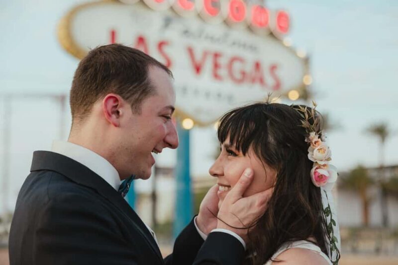Las Vegas: Wedding Chapel Photography Session - Who Should Consider This Experience?