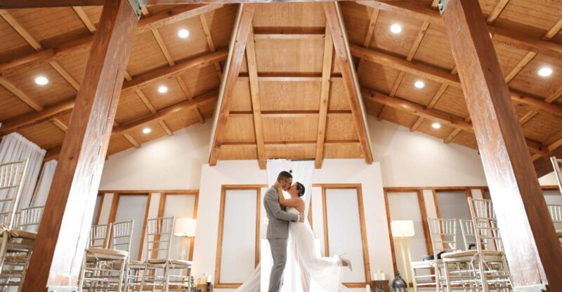 Las Vegas Wedding with Limousine Transportation - Las Vegas Wedding with Limousine Transportation: An Honest Breakdown