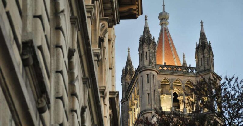 Lausanne: Express Walk with a Local in 60 minutes - Key Points