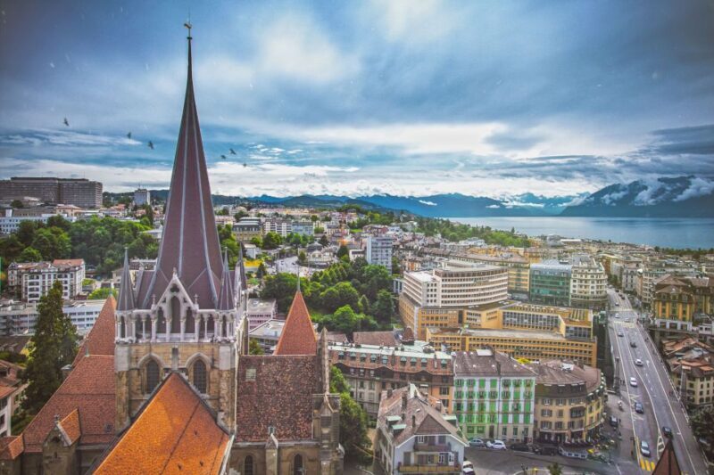 Lausanne: Private custom tour with a local guide - Exploring Lausanne with a Local Guide