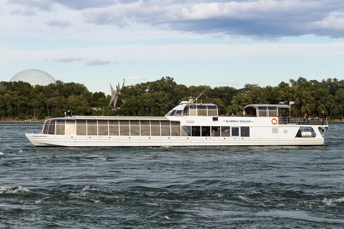 Le Bateau-Mouche Sightseeing Cruise in Montreal - The Sum Up