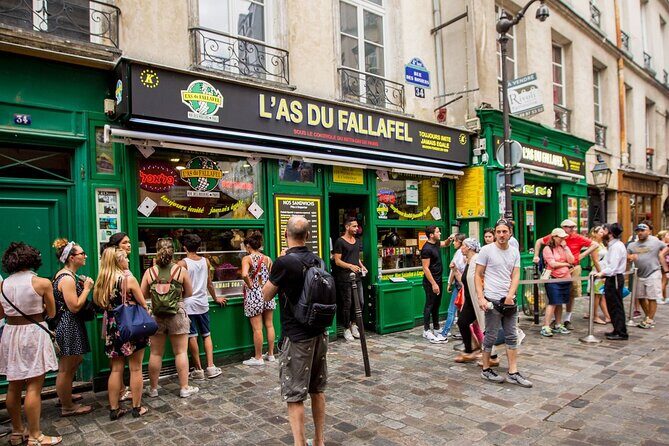 Le Marais and Seine River Dinner Cruise with Hotel pick up in Paris- 6 Hrs - FAQs