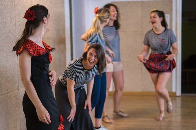 Learn Flamenco in 90 minutes - Gift flower - FAQs