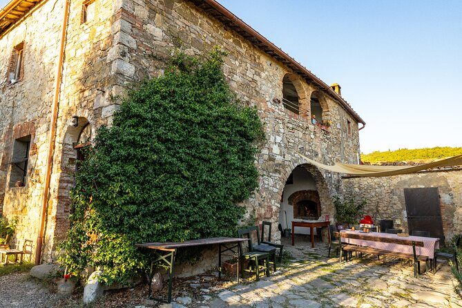 Learn how to make pizza and Tiramisù Cooking Class in Siena - Who Should Consider This Experience?