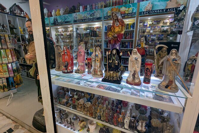 Learn the history and contents of the main market - Real Traveler Insights