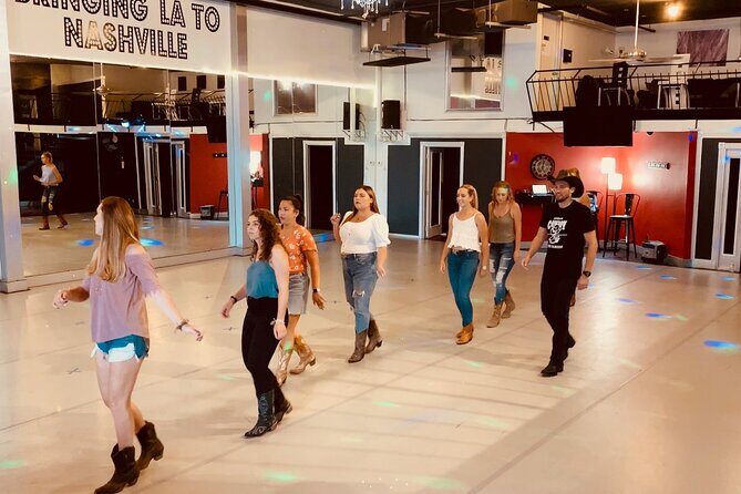 Learn to Line Dance Class with Instructor in Nashville - What to Expect from the Line Dance Class