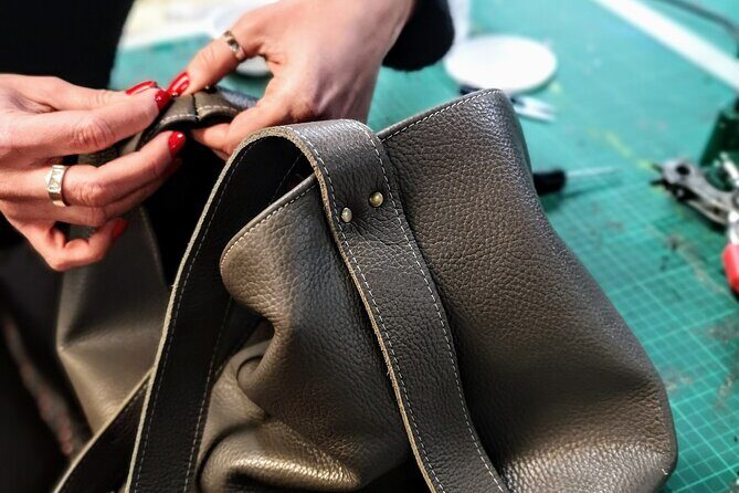 Leather workshops, Private classes - Frequently Asked Questions