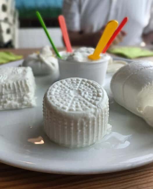 Lecce: Olive Oil, Cheese, and Wine Tasting Experience - Key Points