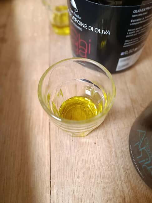 Lecce: Olive Oil, Cheese, and Wine Tasting Experience - What to Expect from the Tour