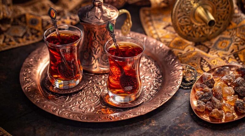 Lecce:Art of Persian Carpets with Traditional Tea Experience - Key Points