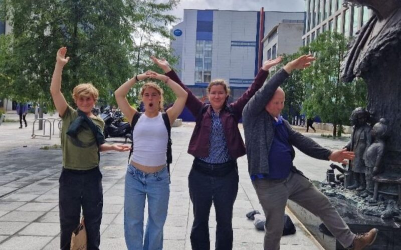 Leeds: City Walking Tour & Exploration Game - FAQ