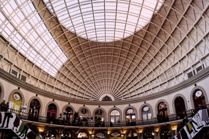 Leeds: Daily Guided City Center Walking Tour (10:30am) - What You Can Expect from the Guides