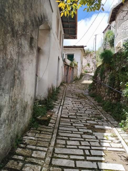 Lefkada : Hike to Eglouvis Fields of Flavor - The Sum Up