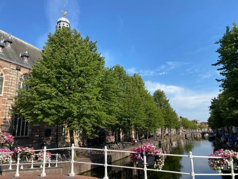 Leiden: Historical private guided tour from Amsterdam - Key Points
