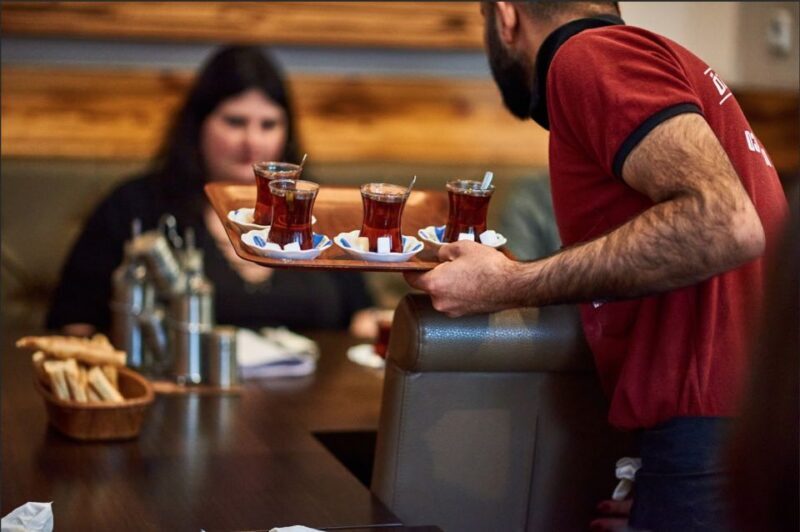 Leipzig: 3 dangerously delicious hours in Eisenbahnstraße - An In-Depth Look at the Tour