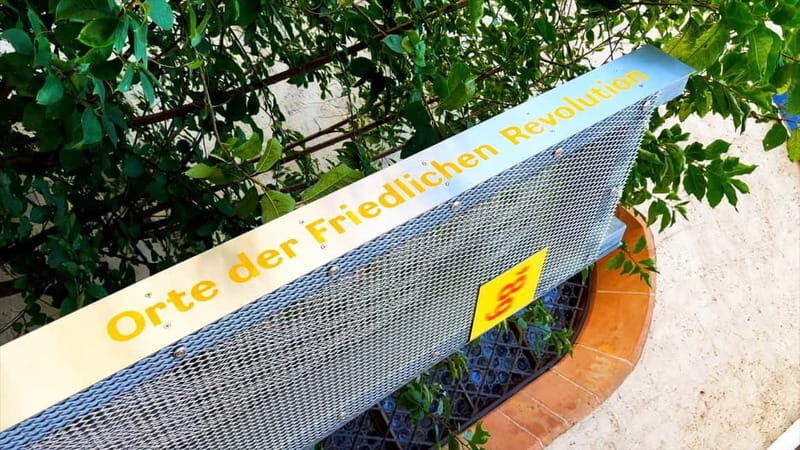 Leipzig: City Tour 2.0 Spot Past with Mobile Projections - Key Points