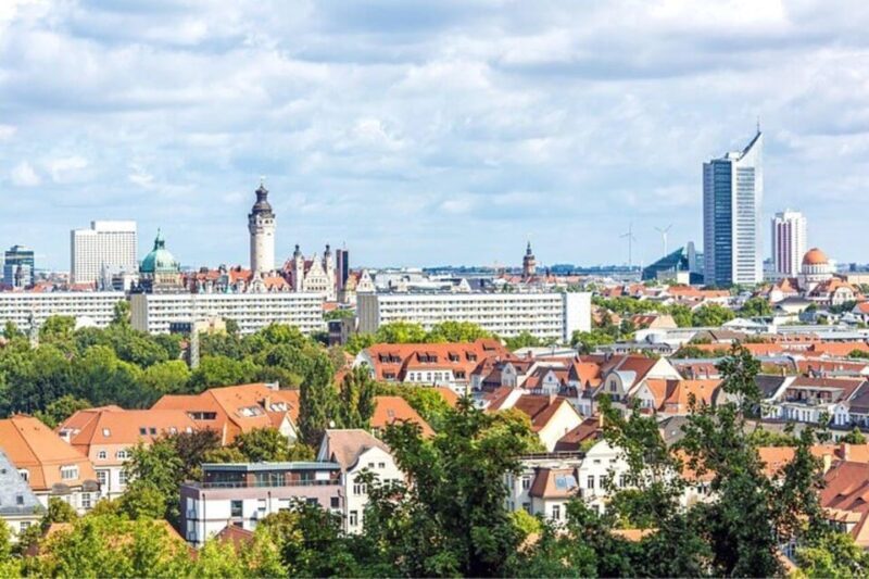 Leipzig : Must-See Attractions Walking Tour With a Guide - What is Included and What to Expect