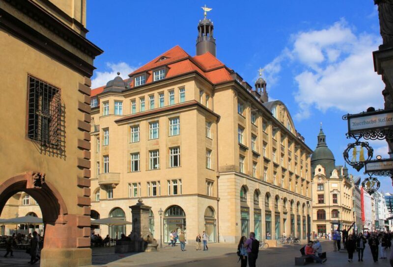 Leipzig: Old Town Guided Tour - Key Points