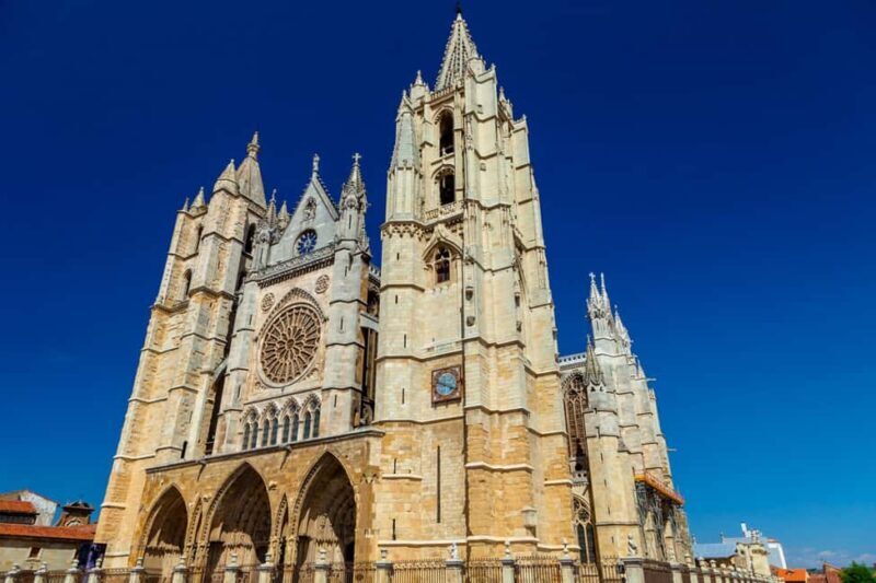 León: Guided tour by a local art historian - An In-Depth Look at the León Guided Tour