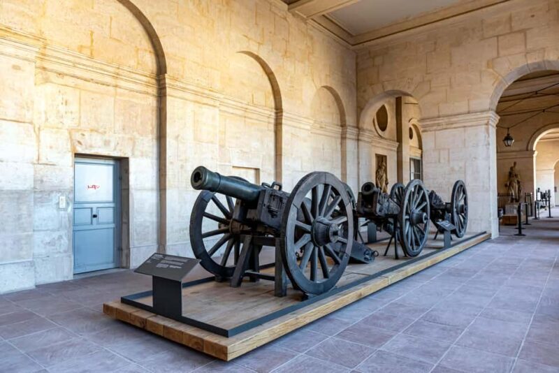 Les Invalides: Napoleon's Tomb & Army Museum Entry - Who Should Consider Visiting?