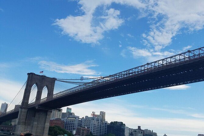 Let's take a walk across the iconic Brooklyn Bridge - FAQs about this Brooklyn Bridge tour