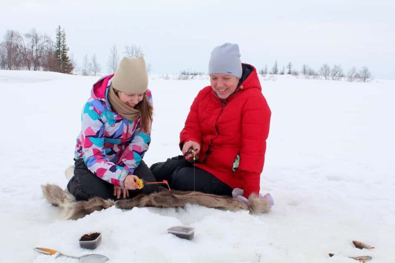 Levi: Ice Fishing Experience with Hot Drink - What to Expect from the Tour