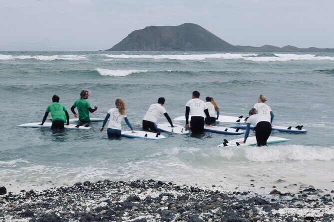Lezioni di Surf per Beginner e Intermedi (6 persone a istruttore) - Real Experiences and Insights from Travelers