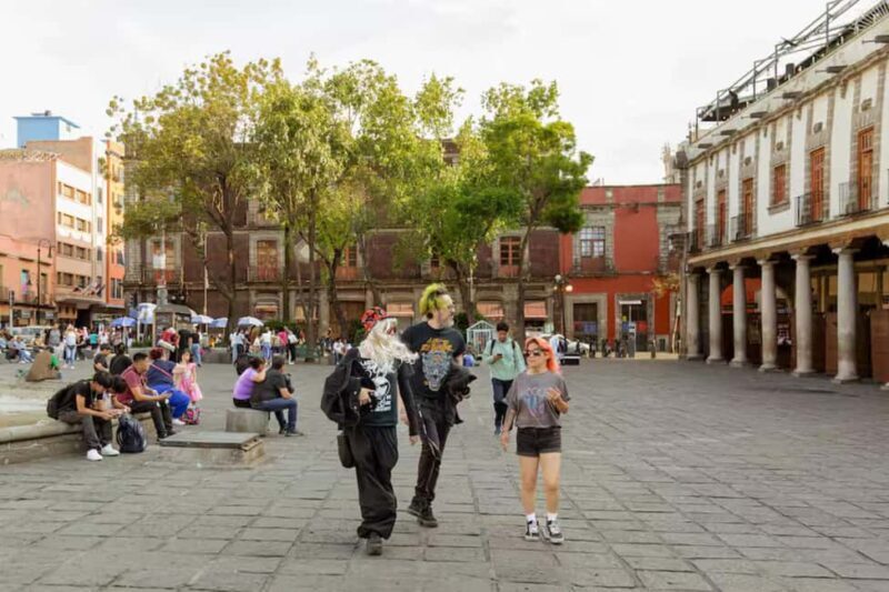 LGBTQ Walking Tour - MxCity for the Girls, Gays & They's - Exploring Mexico City’s LGBTQ and Feminist Movements on Foot