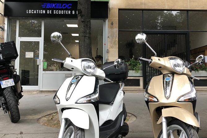 Liberty scooter rental Piaggio 50cc (4T) Paris - The Details: Booking, Pickup, and Use