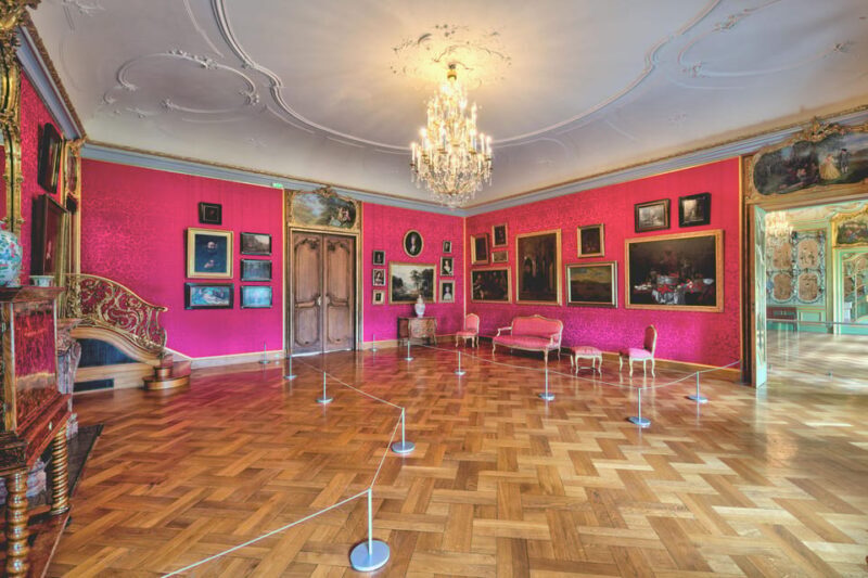 Lichtenwalde Castle: Guided tour - The Rooms: Highlights and Their Stories