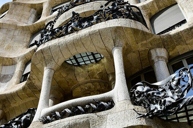 Life of Gaudi and Architectural Walking Tour - What the Tour Covers and Why It Matters
