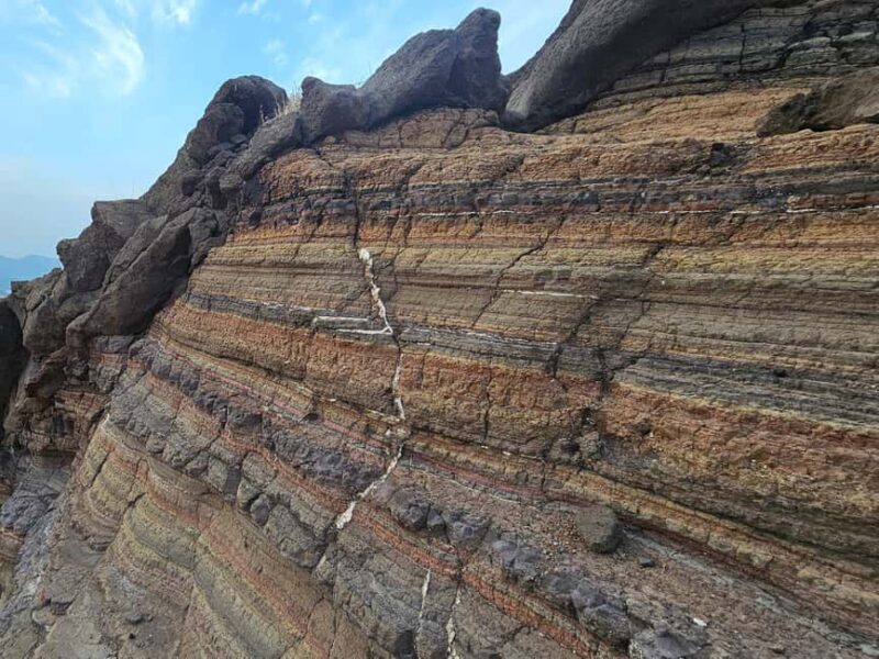 Light Hike with Local Guide - A Detailed Look at the Light Hike Experience