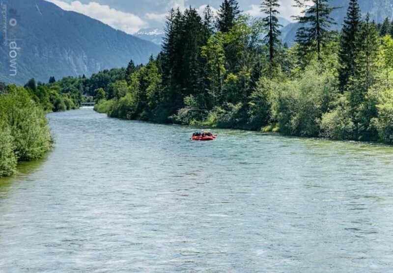 Light rafting tour for adults & families with children aged 8 and over - Itinerary Breakdown