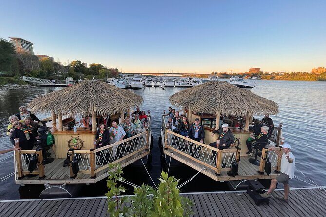 Lilo Floating Tiki Bar on the Ottawa River - The Experience: Pros and Cons
