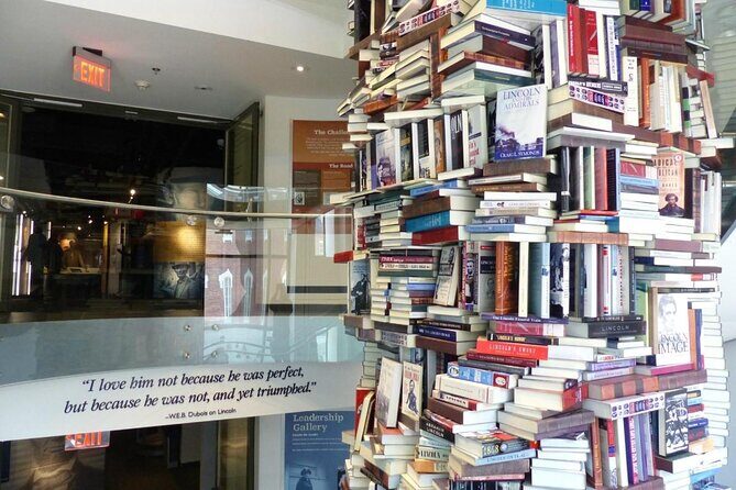 Lincoln Assassination Tour with Ford's Theatre and Petersen House - Key Points