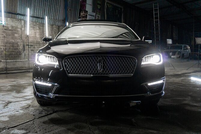 Lincoln Strecth Limousine with Wi Fi on board - The Vehicle and Its Features