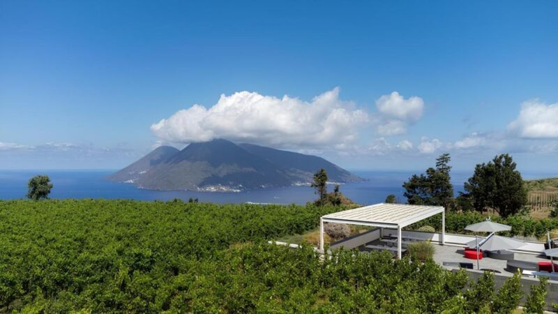 Lipari: Winery Guided Tour and Wine Tasting - Detailed Breakdown of the Itinerary