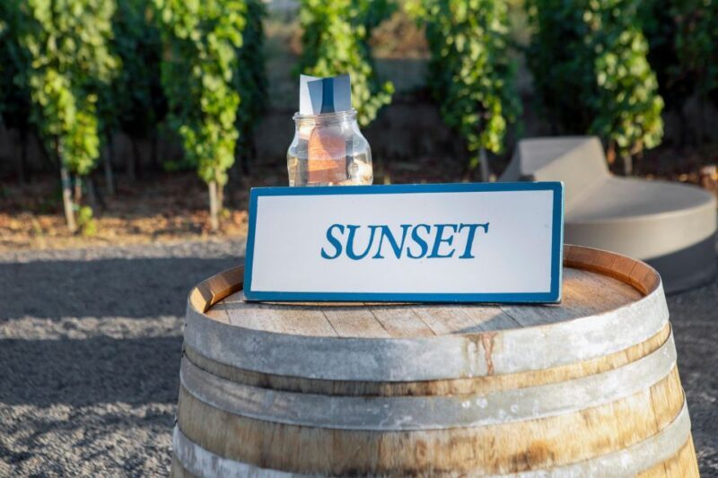 LIPARI WINERY - SUNSET WINE TASTING - An In-Depth Look at the Lipari Sunset Wine Tasting
