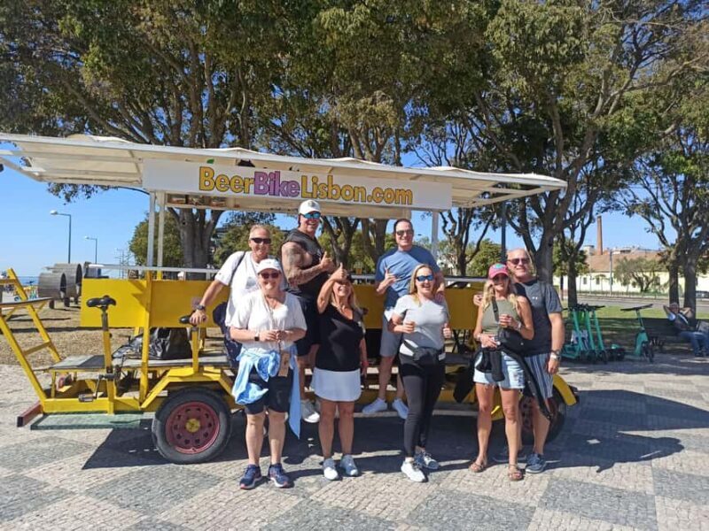 Lisbon: 1-Hour Beer, Sangria or Wine Bike Sightseeing Tour - Guides and Group Dynamics