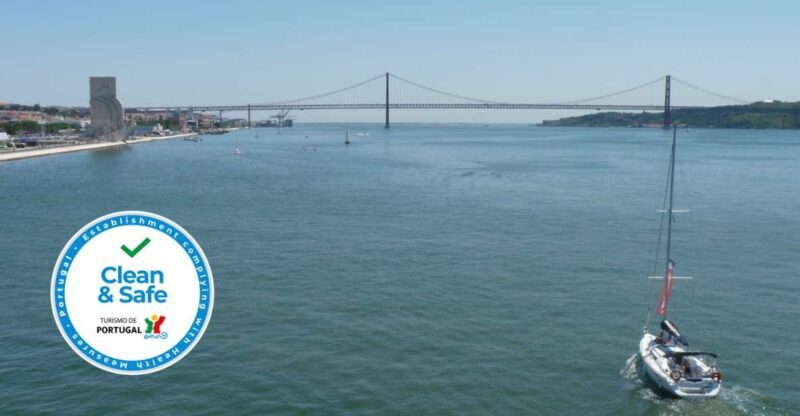 Lisbon 1H Private Tour by SAILBOAT / SAIL / POWER CATAMARAN - Key Points