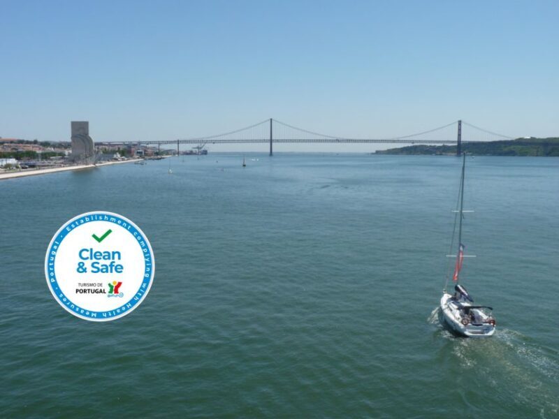 Lisbon 1H Private Tour by SAILBOAT / SAIL / POWER CATAMARAN - FAQs
