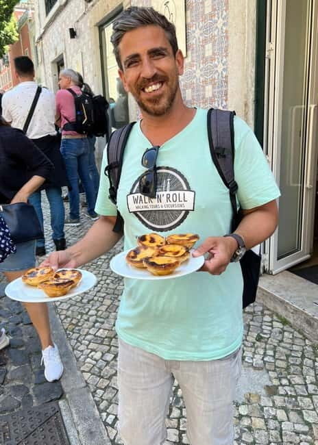 Lisbon: 2.5-hour city tour with 4 local tastings - Breaking Down the Tour: What to Expect