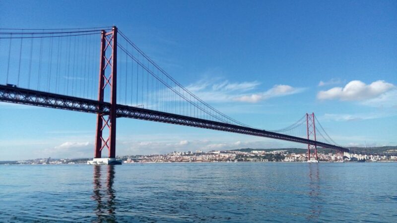 Lisbon: 2-Hour Sailing Yacht Cruise & Guided Tour w/2 drinks - Frequently Asked Questions