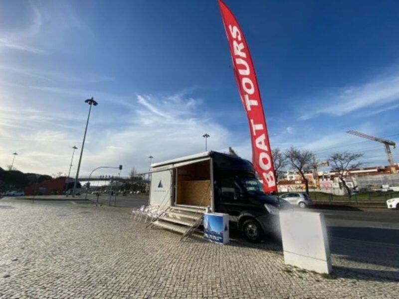 Lisbon 2H Private Tour by SAILBOAT / SAIL / POWER CATAMARAN - Key Points